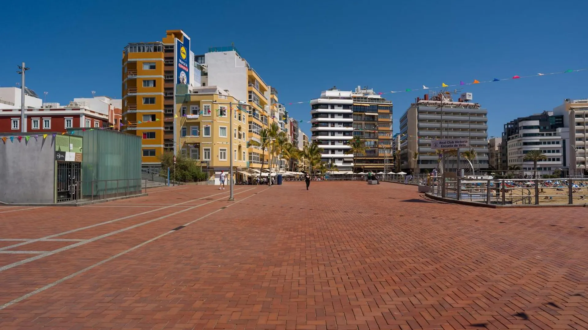 Canteras-Puntilla Beach Las Palmas de Gran Canaria